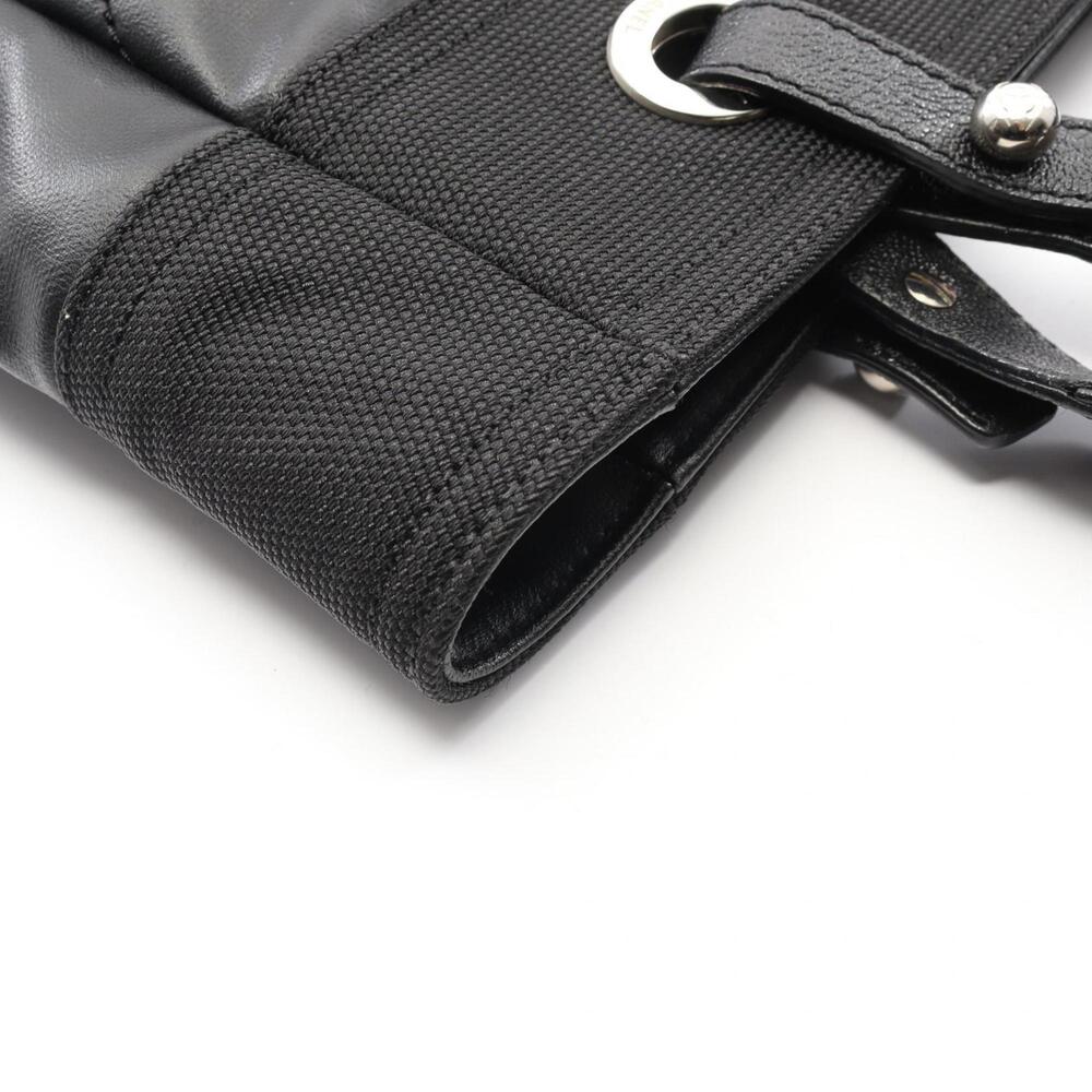 CHANEL Black Leather Tote Bag - Picture 6 of 10